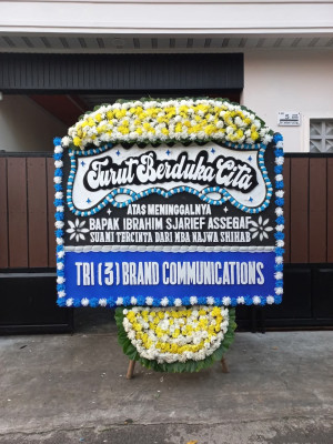 Papan Bunga Duka di Muruk Rian